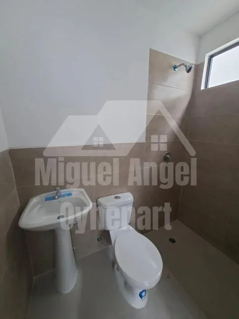 Venta de Vivienda en Urbanización Narcisa Club, Guayas — imagen 4