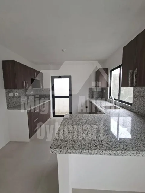 Venta de Vivienda en Urbanización Narcisa Club, Guayas — imagen 2
