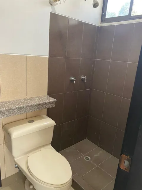 Casa en Mallorca Village Esquinera con Piscina, Guayas — imagen 5