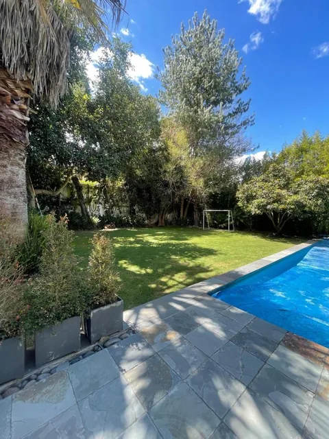 Vendo Excelente Casa en Cumbaya — imagen 3