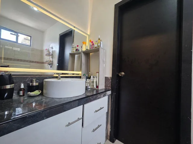 Casa en Venta Urbanizacion Napoli, Km 13 Via Salitre - K. Lugo, Guayas — imagen 2