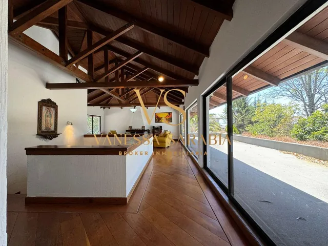 Terreno de 2543 m² en Venta en Monteserrín — imagen 2