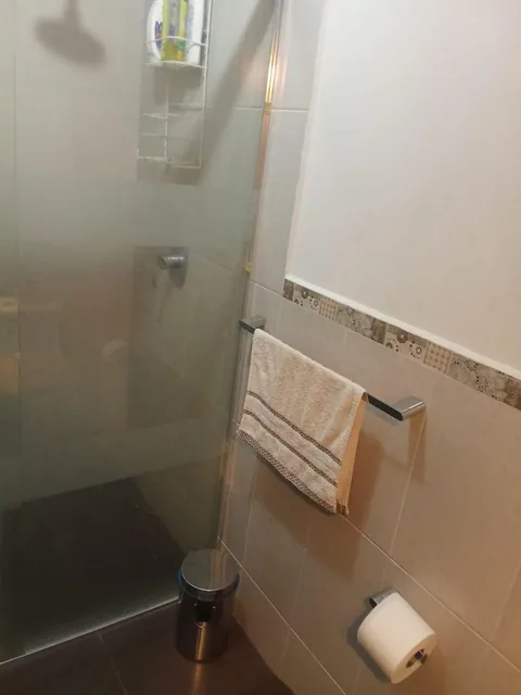 Departamento de 3 Habitaciones en El Centro de Conocoto Edificio Aurora — imagen 4