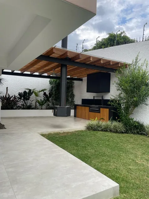 Casa en Cumbayá — imagen 4