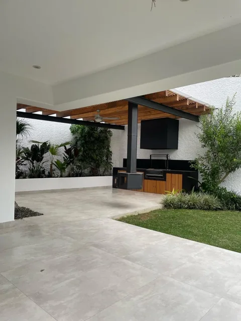 Casa en Cumbayá — imagen 3