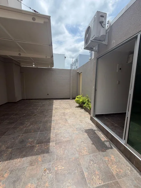 Urb Puerto Azul Departamento Planta Baja en Venta 2 Dorm. y Patio, Guayas — imagen 2