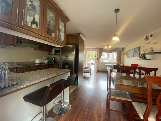 Casa de 150 m² con 4 Habitaciones en Venta en Calderón — imagen 5