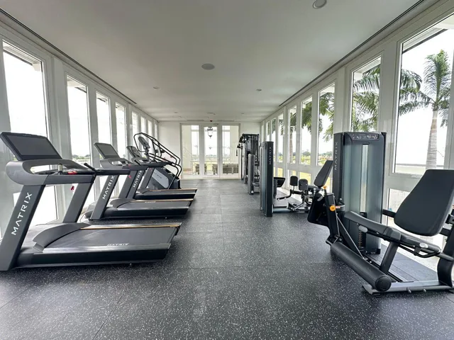En Venta Casa de Estreno, 600 m² en Samborondon Km 9, Urbanización Parques de Batán, 4 Dorm., Guayas — imagen 2