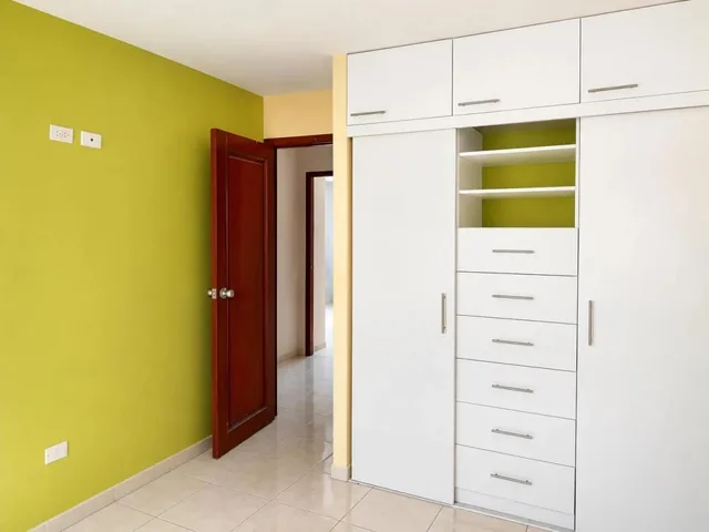 Casa de 3 Habitaciones con Poco Uso | Victoria del Río, Mucho Lote 2 | Seguridad y Áreas Sociales, Guayas — imagen 2