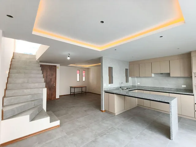 Conocoto - Vendo Casa Amplia por Estrenar de 3 Dorm. con 175 m² — imagen 3