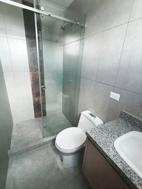Conocoto - Vendo Casa Amplia por Estrenar de 3 Dorm. con 175 m² — imagen 2