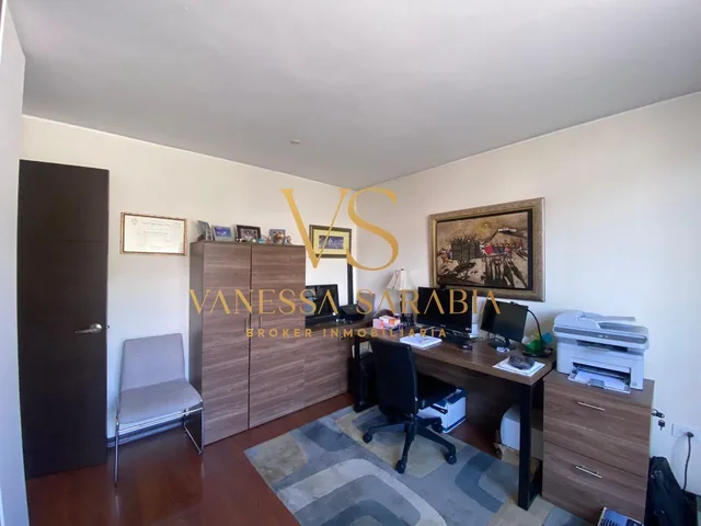 Casa con 3 Dorm. en Venta en Cumbayá — imagen 4