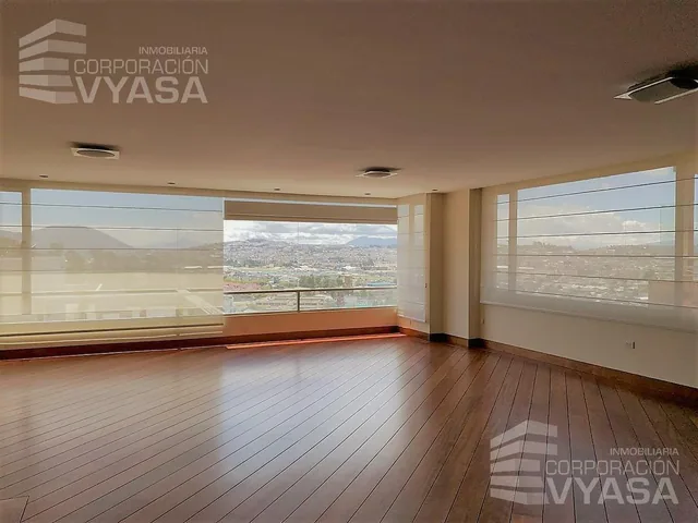 Quito Tenis, Bonito Departamento en Venta de 197 m² de 3 Dorm. — imagen 2