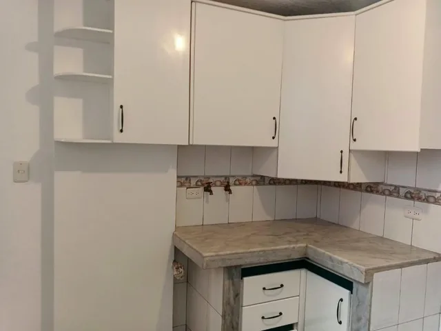 Vendo Acogedor Dpto. 3 Habitaciones. Sector El Condado — imagen 3