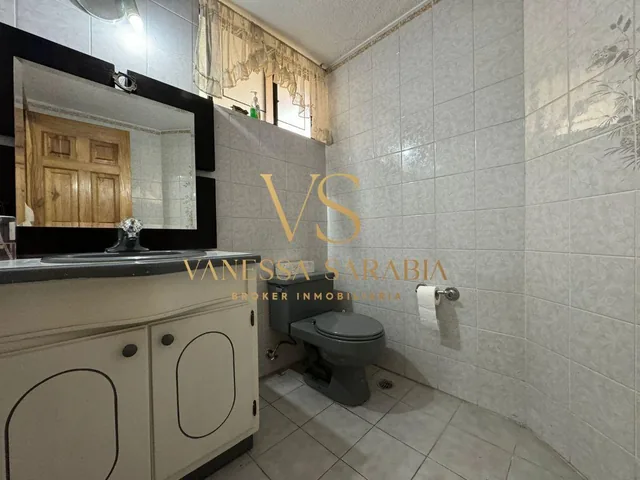 Casa con 5 Dorm. en Venta en Monteserrín Dentro de Urbanización — imagen 5