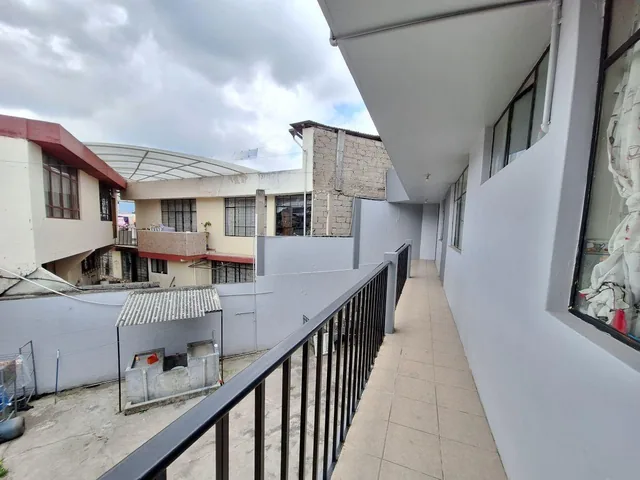 Casa en Venta en San Bartolo - 2 Departamentos + Mini - Suite - Patio y Terraza — imagen 4