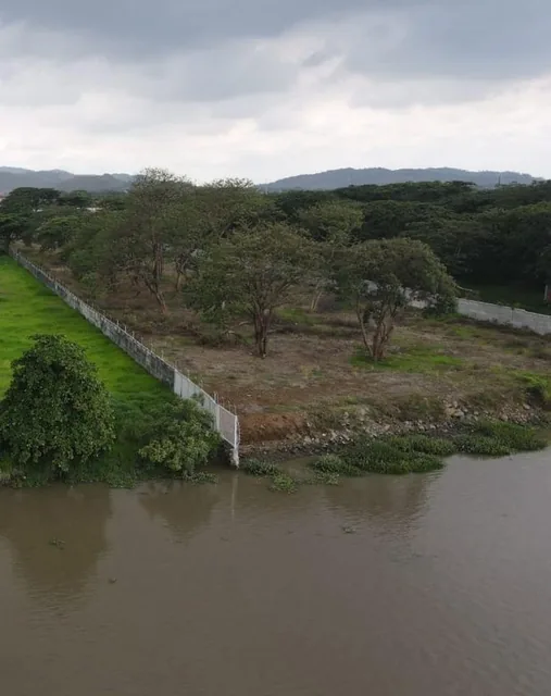 Se Vende Macrolote en Av Leon Febres Cordero (Fincas de Casa Grande), Guayas — imagen 4