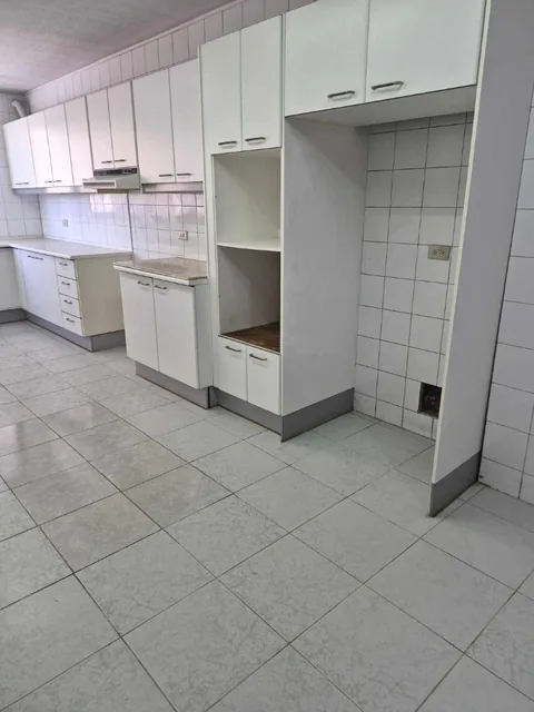 Departamento en Venta Cerca del C. Comercial, con Facilidades de Comunicacion, Sector El Bosque — imagen 5