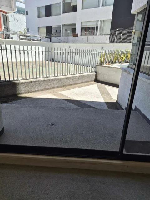 Departamento en Venta Cerca del C. Comercial, con Facilidades de Comunicacion, Sector El Bosque — imagen 3