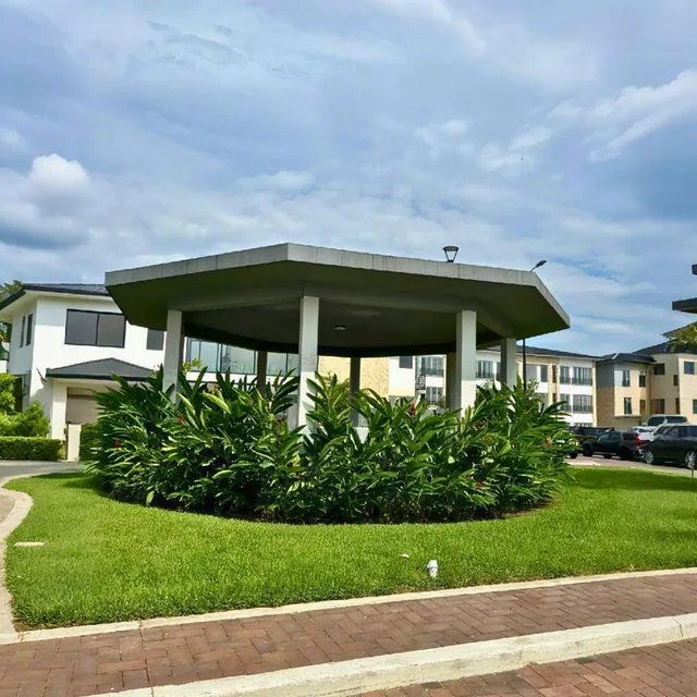 Samborondon Urb. Puerta Al Rio Terreno Unifamiliar en Venta, Guayas — imagen 2
