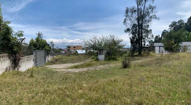 Terreno de Venta Cerca a Solca Ideal Constructores o Negocios — imagen 3