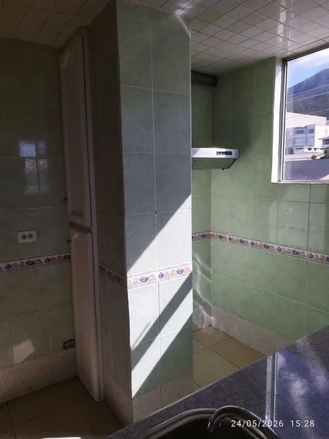 Vendo Departamento 120 m 3 Dorm. Pinar Alto Quito — imagen 4