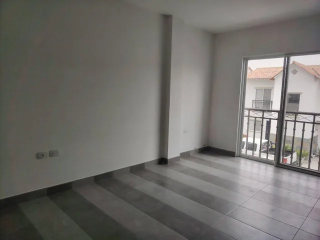 Casa de Venta en La Urbanización l'Ogare, 3 Dorm., Vía a Salitre. Guayas — imagen 2