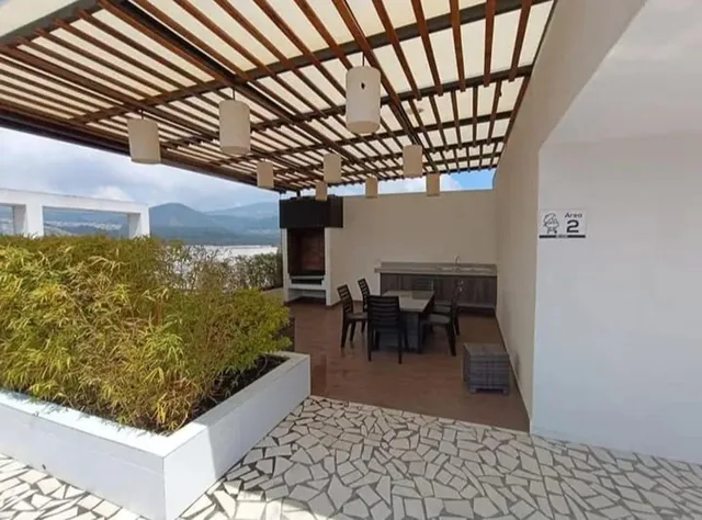 Departamento con Balcon 2 Dorm., 2 Parqueaderos en Venta Sector El Condado — imagen 2