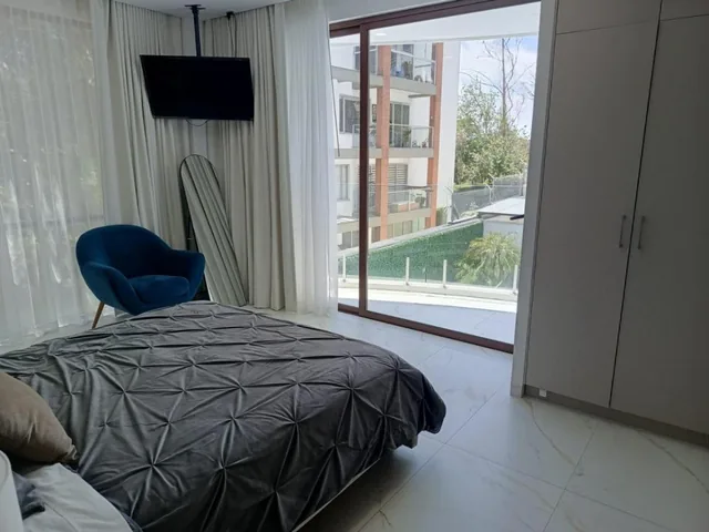 Departamento de Lujo en Cumbaya Semiamoblado — imagen 3