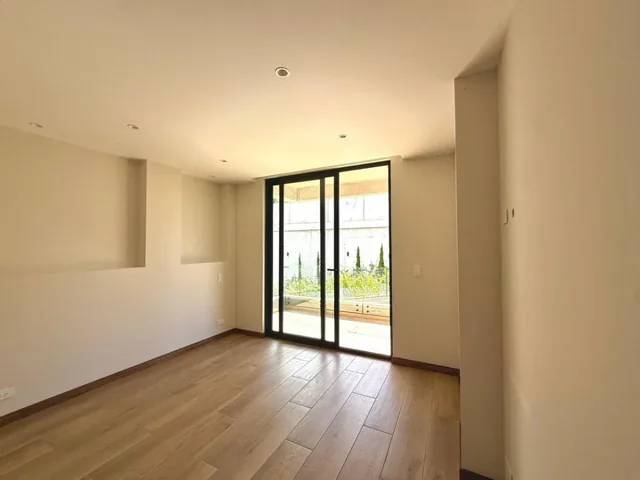 Venta Casa en Campo Alegre - Home Realtors — imagen 2