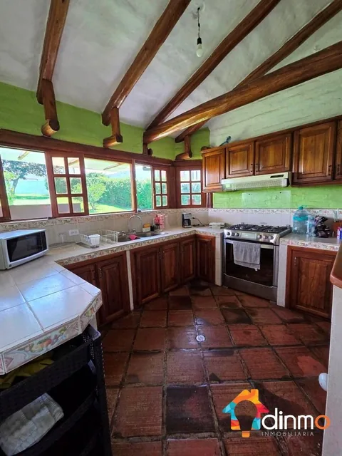 Casa en Venta Urbanziación La Viña Alta – Tumbaco | Amplio Terreno — imagen 3