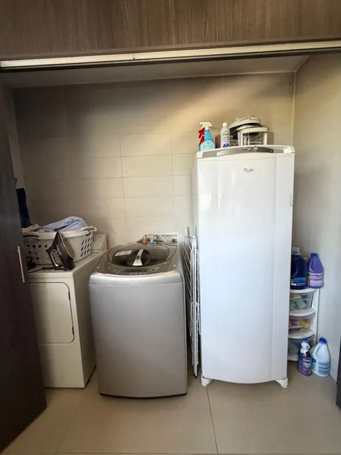 Departamento de Venta 276 m² Edificio con Ascensor, Urbanización El Condado — imagen 2