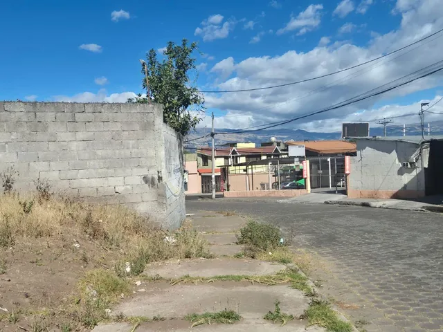 Terreno Esquinero en Venta Sector Conocoto — imagen 2