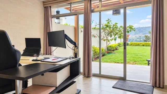 Venta Departamento Cumbaya Urbanización Vista Grande con Jardin — imagen 3