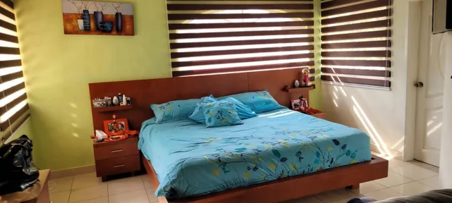 Hermosa y Amplia Casa en Venta Dentro de Urb. Residencial — imagen 4