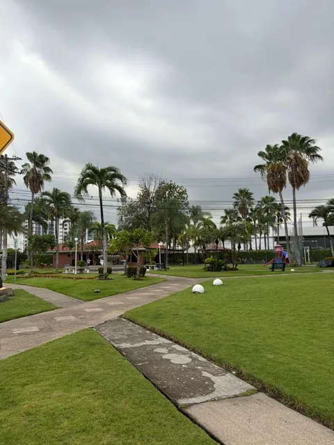 Samborondón Km 4 Urb. Guayaquil Tenis Terreno en Venta, Guayas — imagen 2