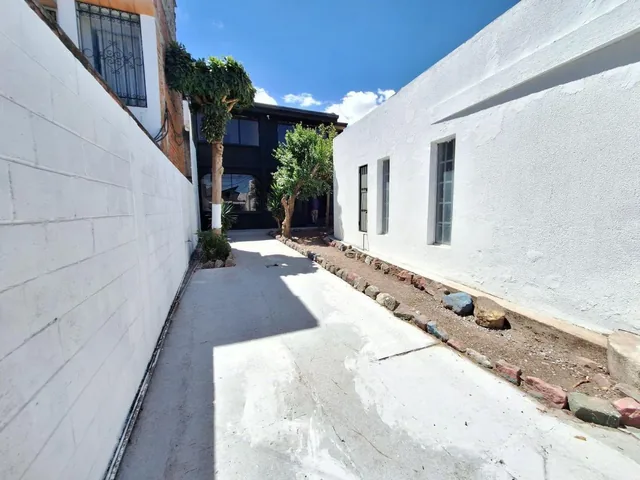 Casa - La Kennedy — imagen 3