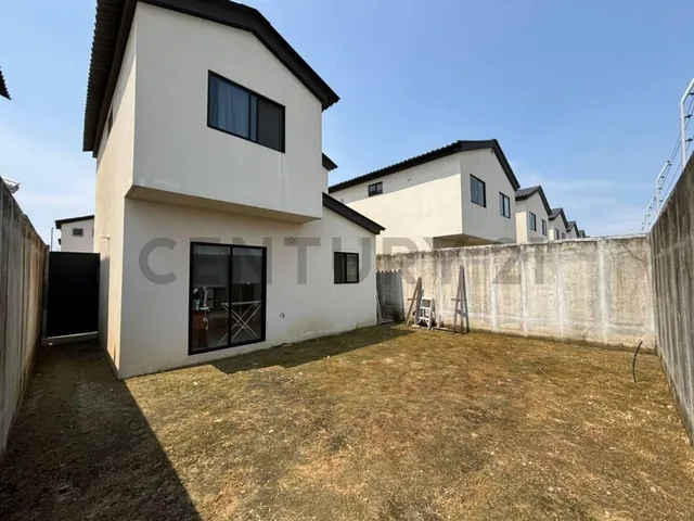 Venta de Casa en Urb. Los Prados, Vía Salitre, Guayas — imagen 2