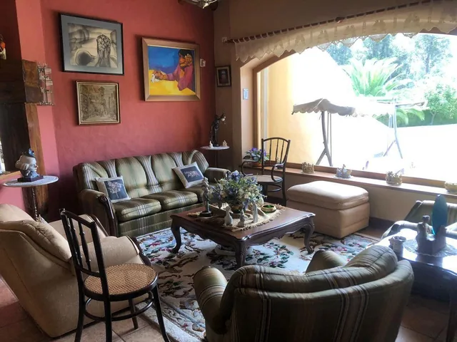 Hermosa Casa de Venta en Tumbaco — imagen 2