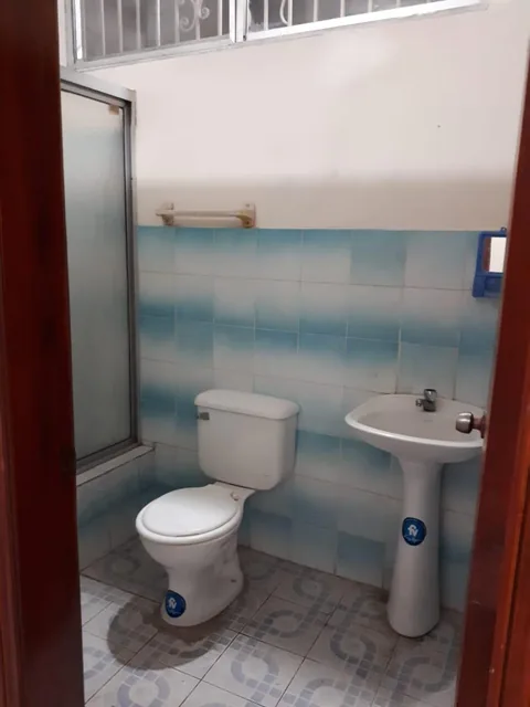 Casa en Venta en Guayacanes, 2 Plantas con Terraza y Suite, Control de Acceso. Guayas — imagen 3