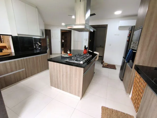 Casa Amplia en Puerto Azul 7 Habitaciones con Piscina. Guayas — imagen 3