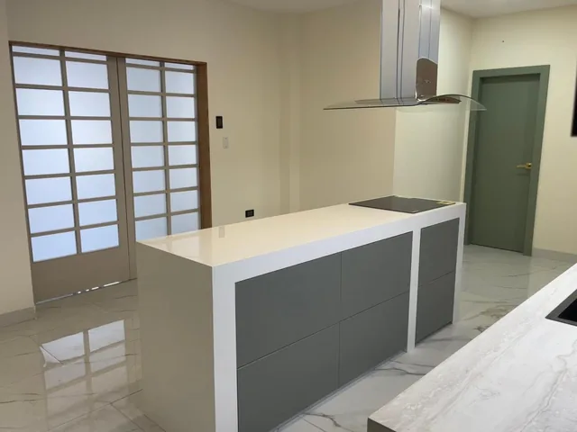 Propiedad en Portón del Río— Amplia Moderna y con Piscina, Guayas — imagen 4