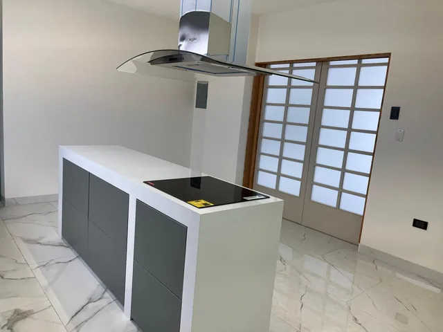 Propiedad en Portón del Río— Amplia Moderna y con Piscina, Guayas — imagen 3