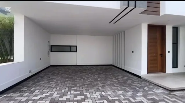 Se Vende Casa Sector La Armenia con Acabados de Lujo — imagen 4