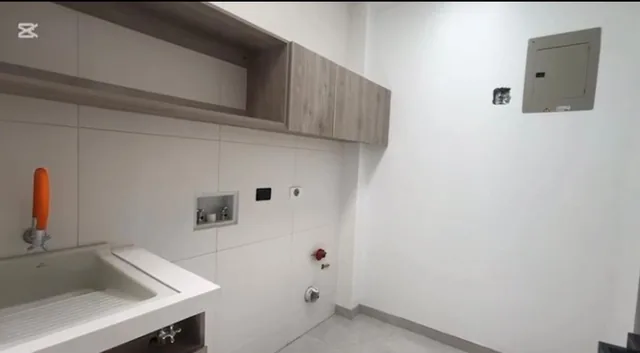 Se Vende Casa Sector La Armenia con Acabados de Lujo — imagen 3
