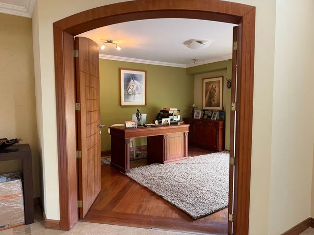 Hermosa Casa en Urbanización Privada — imagen 2