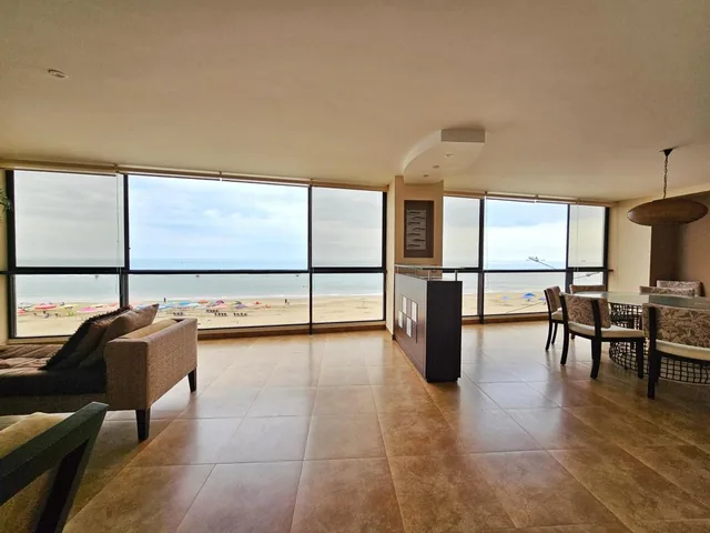Vendo Lindo Departamento con Vista Espectacular Al Mar en Chipipe - Salinas — imagen 4
