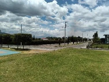 Vendo Tabacundo Terreno 800 m² Plano Urb. Cerrada — imagen 2