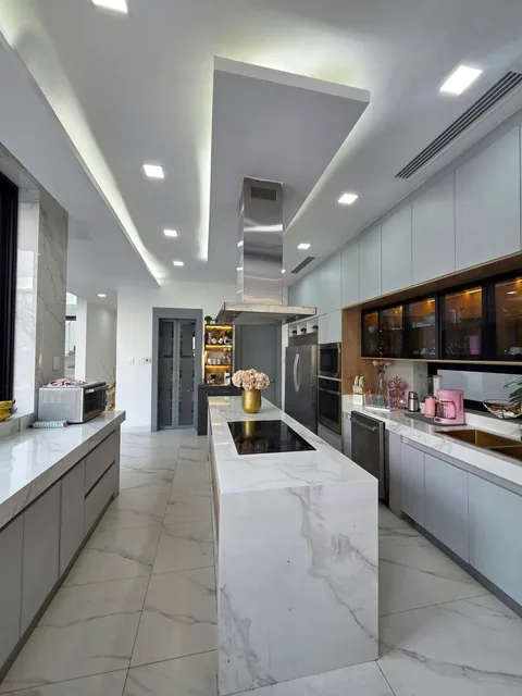 7584. Urb. Isla del Río - Mocoli, Vendo Casa 5 Dorm. $950.000. Guayas — imagen 4