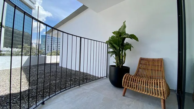 Espectacular Estudio en Pisos Altos con Vista Al Pichincha | Qondesa, El Rascacielos de Quito — imagen 2